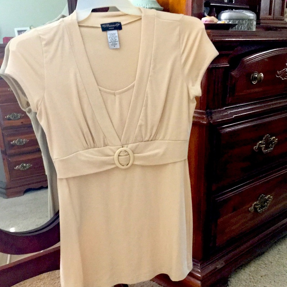 Short sleeve shirt